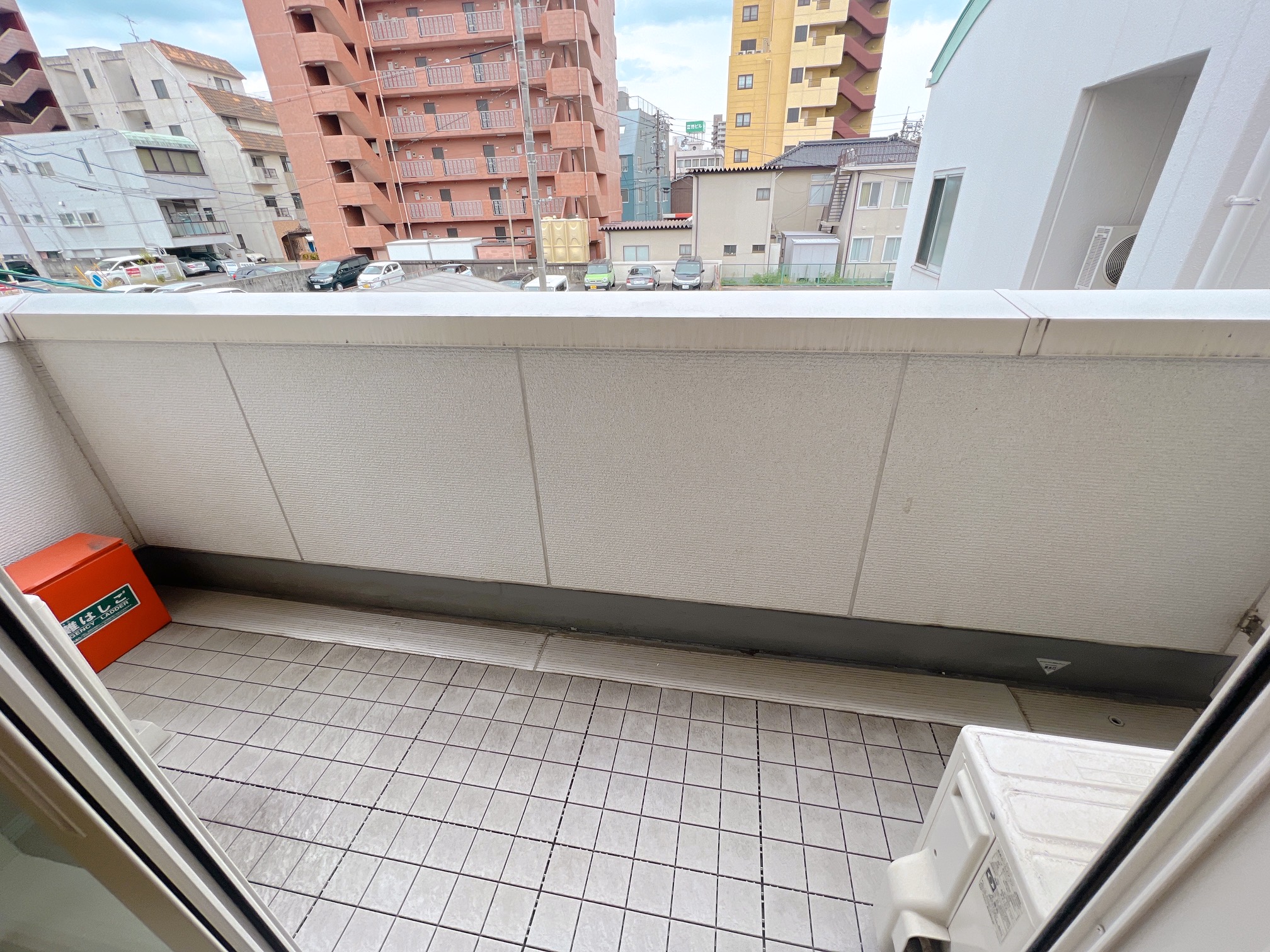 バルコニー　※同物件の違うお部屋の写真です