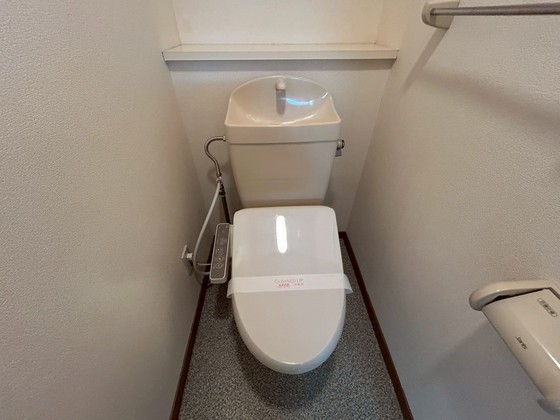 トイレ　※別部屋の写真です