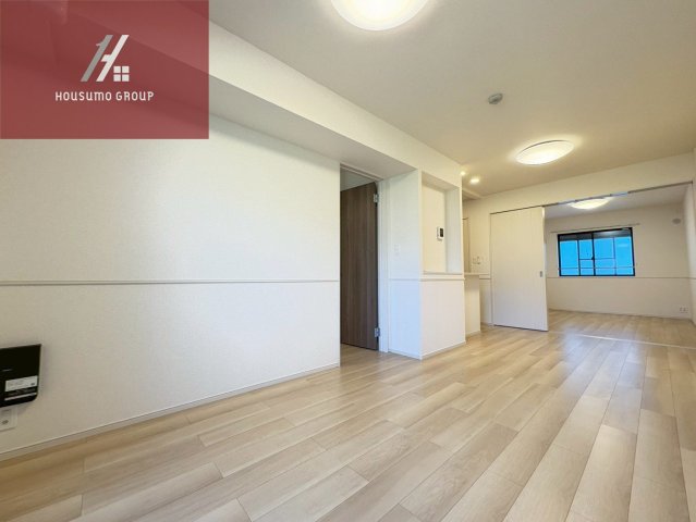 居室・リビング　同施工会社・同型モデルの室内です。（参考写真・イメージ写真）