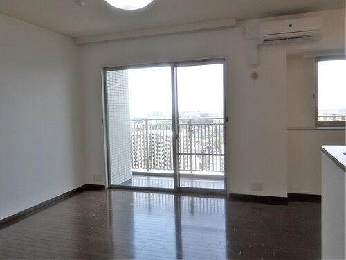 居室・リビング　LD（約13.3畳）※2025年7月撮影