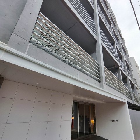 エントランス　清潔なエントランスです