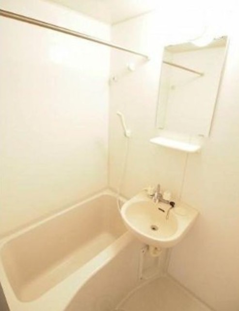 バス・シャワールーム　バス