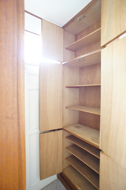 玄関　シューズボックス付で、玄関はいつでもスッキリ片付きます☆