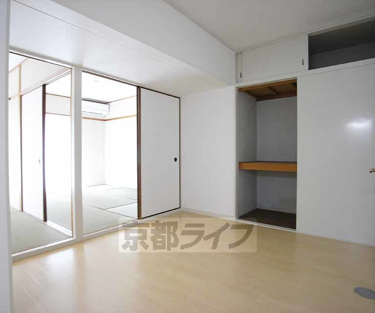 居室・リビング　広いお部屋です。