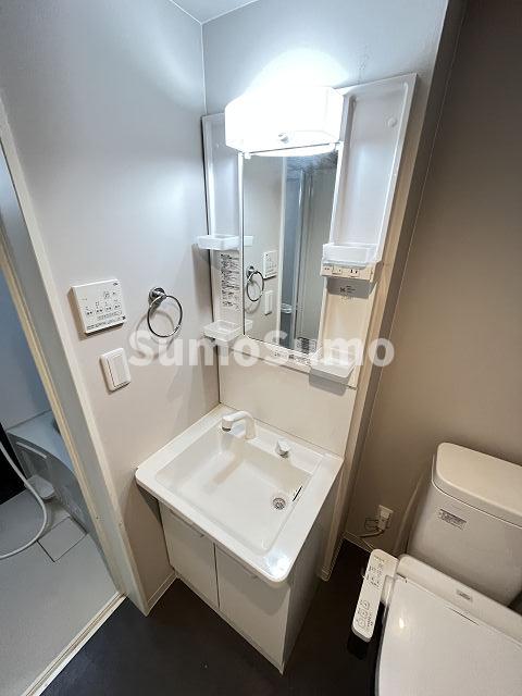 洗面設備　使いやすい洗面所です