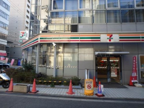 コンビニ　セブンイレブン大阪江戸堀１丁目西店（コンビニ）まで80m