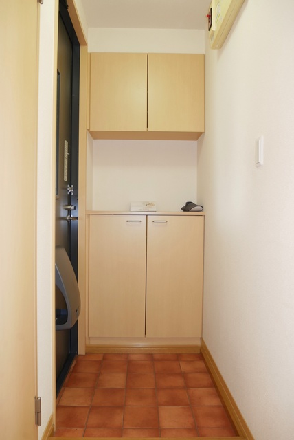 玄関　※参考写真