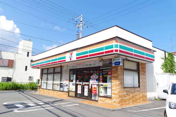 コンビニ　ファミリーマート松山公郷店（コンビニ）まで1020m