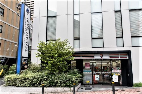 コンビニ　セブンイレブン 港区赤坂駅南店（コンビニ）まで411m