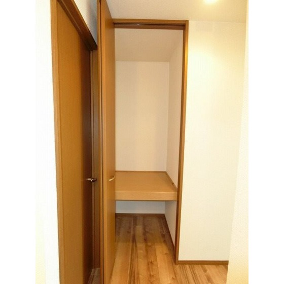 収納　別部屋参照