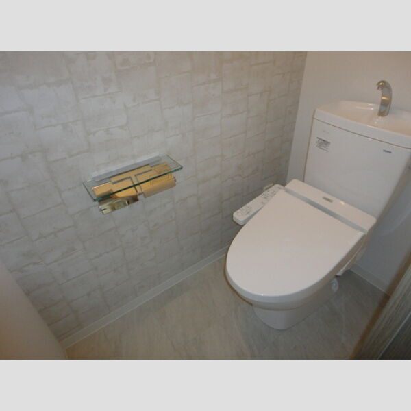 トイレ　ミニミニ一社店へ