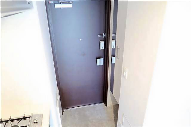 玄関　ミニミニ一社店へ