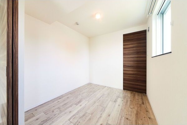 その他部屋・スペース　壁面が多く家具の配置がしやすいです♪