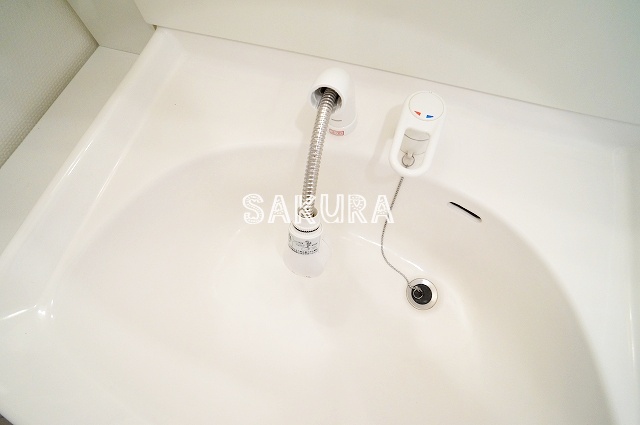 洗面設備　身支度に欠かせない独立洗面台♪