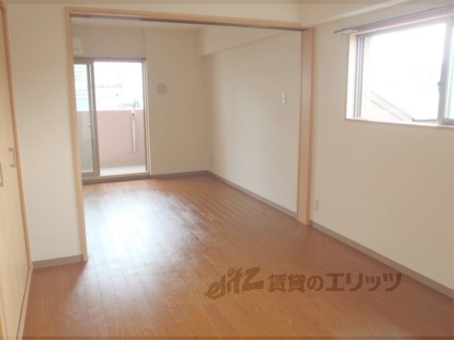 居室・リビング　居室