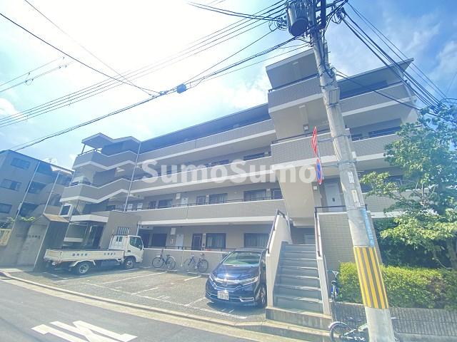 建物外観　外観は落ち着いています