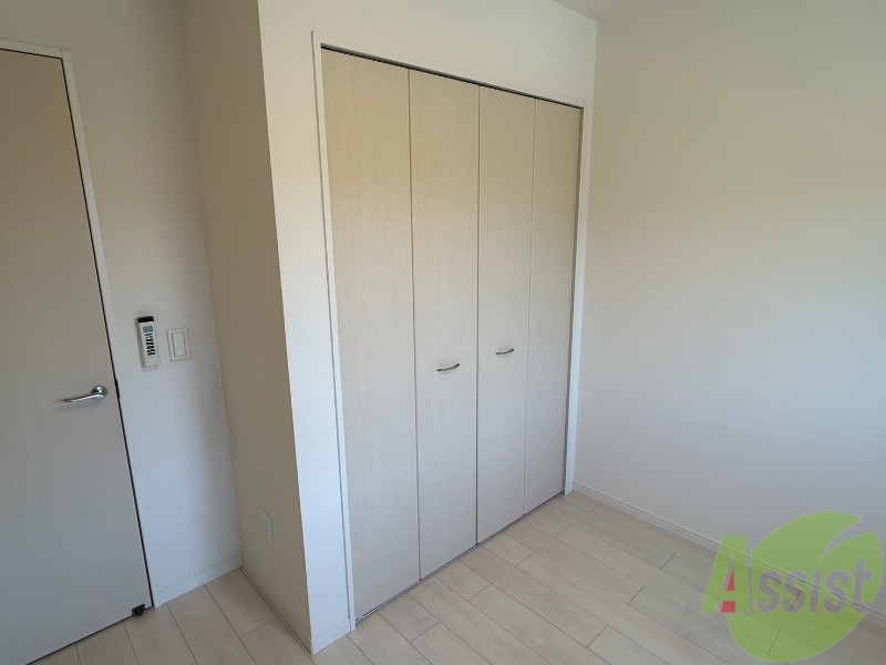 収納　クローゼットがあると収納に困らないですね。