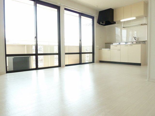 居室・リビング　※写真は別のお部屋の写真です