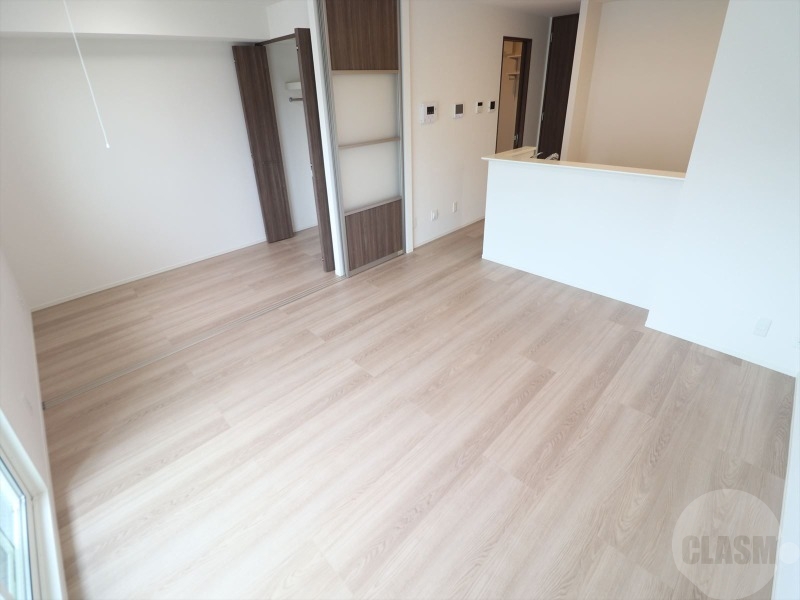 居室・リビング　１４．４帖のリビングルーム