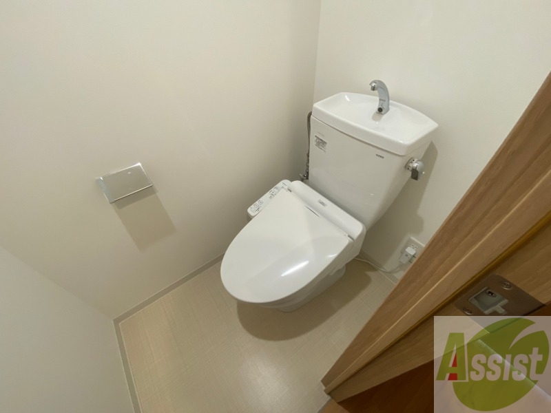 トイレ　トイレです。ウォシュレット付を探している方、おすすめです！