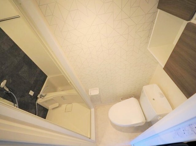 トイレ　同仕様参考写真
