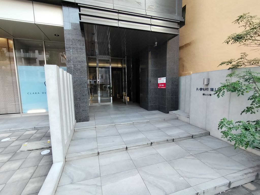 エントランス　エントランス