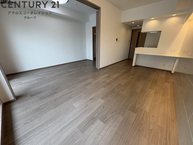 居室・リビング　床色が明るくて綺麗です♪