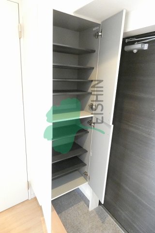 玄関　下駄箱もしっかりついてます！