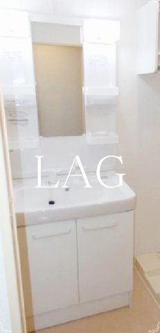 洗面設備　独立洗面台です。