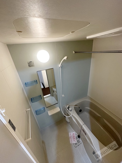 バス・シャワールーム　あったかお風呂、ひんやりお風呂、洗濯物も乾かせる浴室暖房乾燥