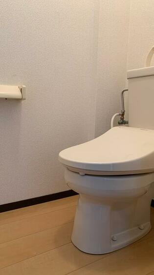 トイレ　温水洗浄便座付きトイレ♪