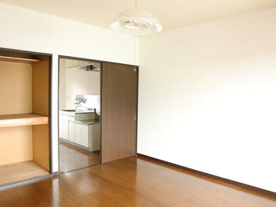 その他部屋・スペース　広々とした洋室！