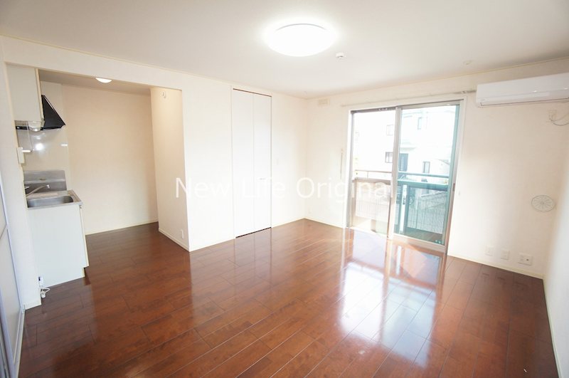 その他部屋・スペース　収納力抜群のウォークインクローゼットのある洋室。