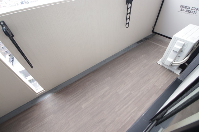 バルコニー　※別室の参考写真の為、現況優先です。