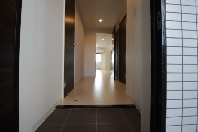 玄関　※別室の参考写真の為、現況優先です。