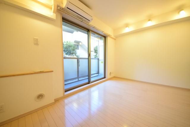 居室・リビング　★人気のフローリングのお部屋です★