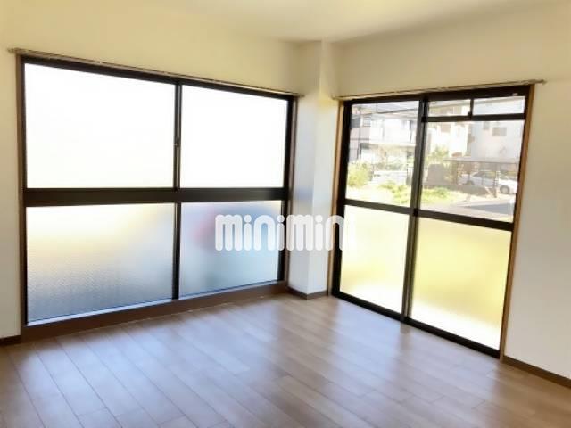 居室・リビング　洋間７．５帖です。