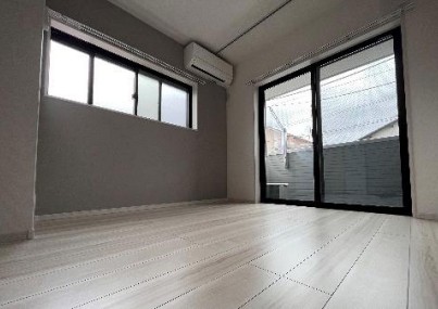 居室・リビング　※同物件参考写真