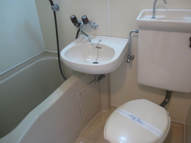 バス・シャワールーム