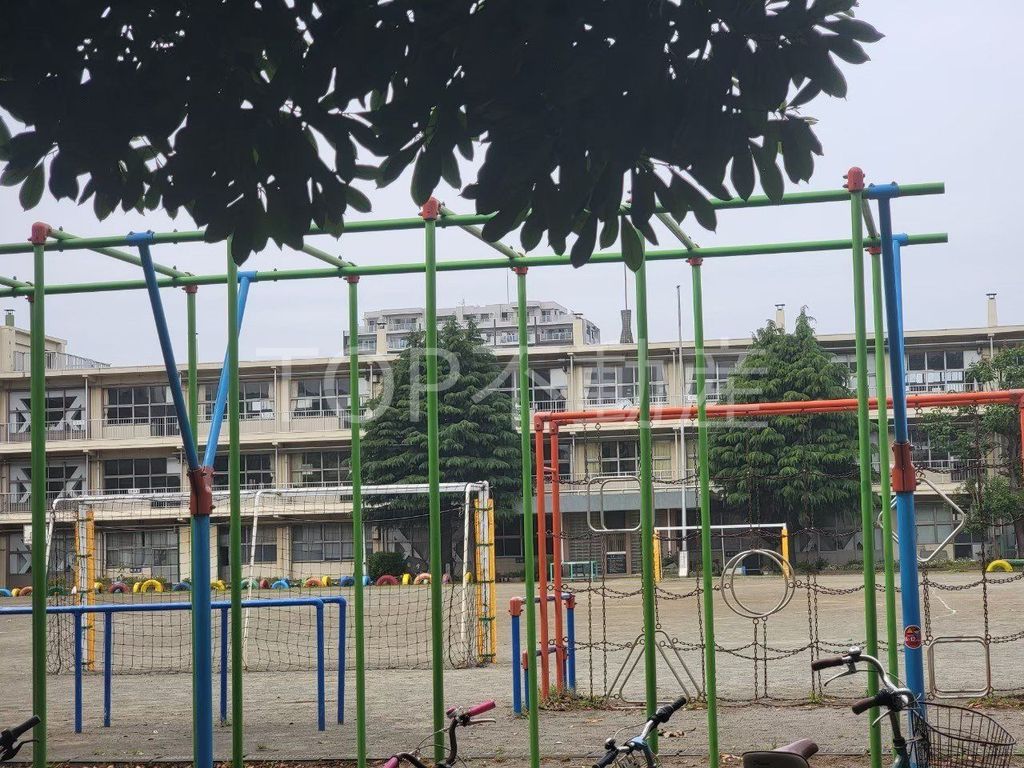 小学校　千葉市立本町小学校（小学校）まで610m