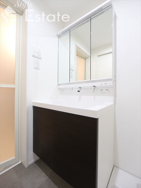 洗面設備　独立洗面化粧台