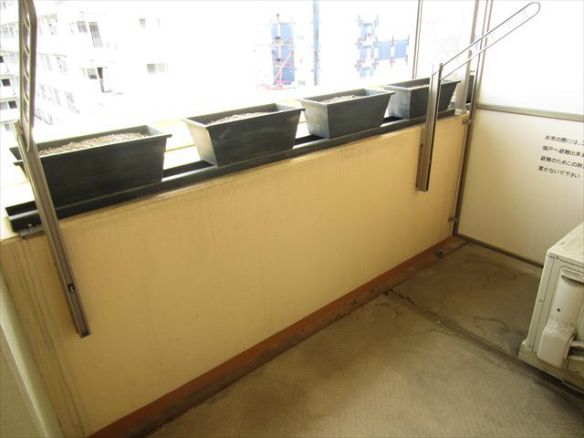 バルコニー　専用庭