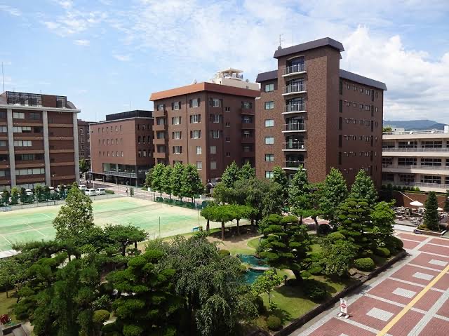 大学・短大　私立京都光華女子大学（大学・短大）まで382m