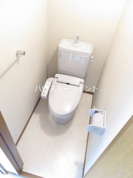トイレ　清潔感のあるトイレ。