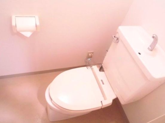 トイレ　シンプルで使いやすいトイレです