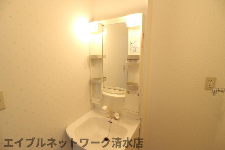 洗面設備　同物件同タイプ