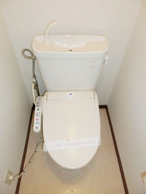 トイレ　清潔感のあるトイレです。