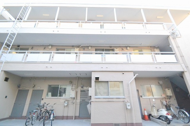 駐車場　駐輪場