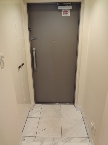 玄関　別部屋参照