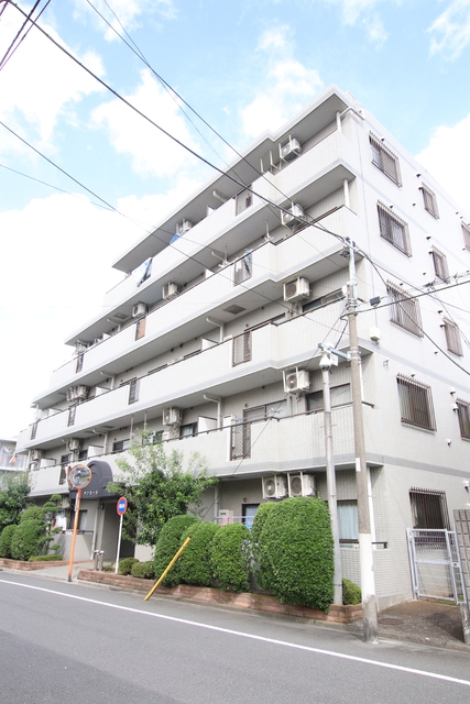 建物外観　京成本線「お花茶屋」駅まで徒歩１５分。